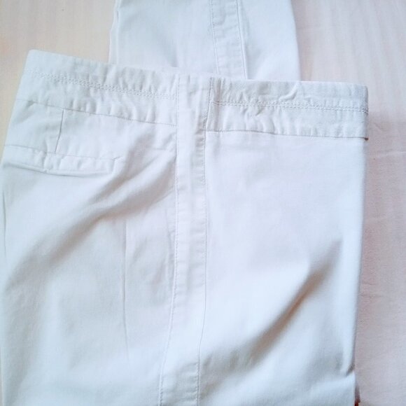 WOMEN'S ANNE KLEIN ANKLE LENGTH HIGH RISE WHITE PANTS.  SIZE 8 - Picture 5 of 8